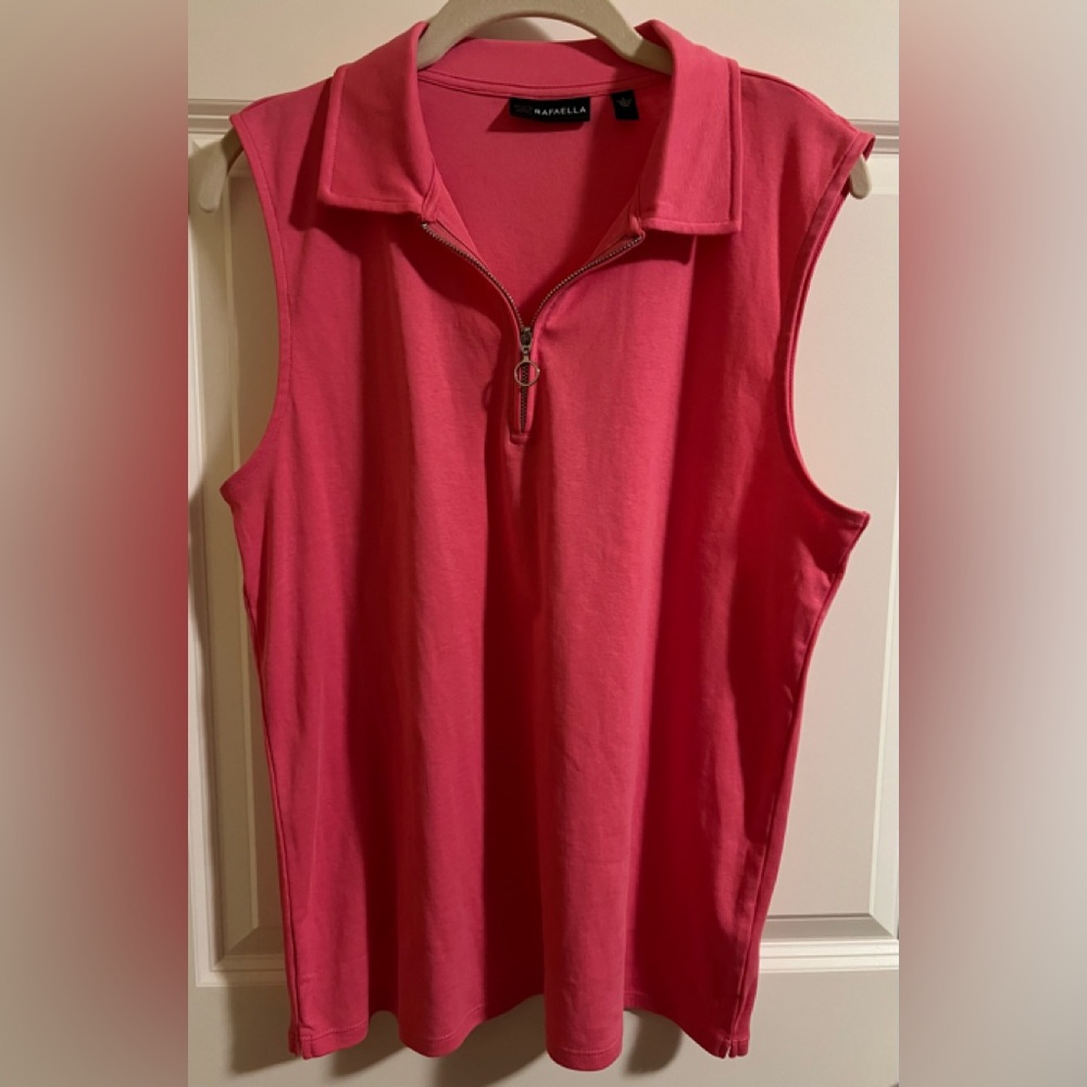 NWOT pretty in pink Rafaella sleeveless top. Size L